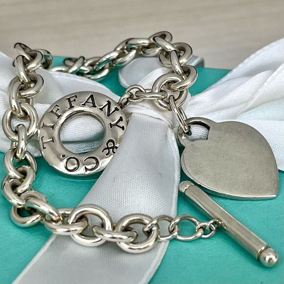 Vintage Tiffany Heart Tag Toggle Bracelet in Silver - 8” - Picture 10 of 14